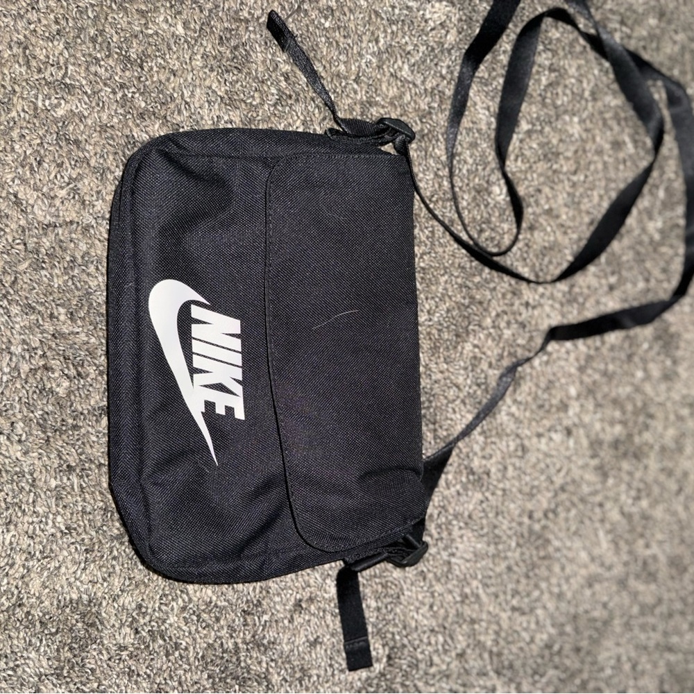 Nike Black Messenger Bag